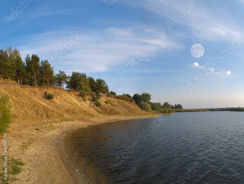 lake and moon © Maxim Pimenov