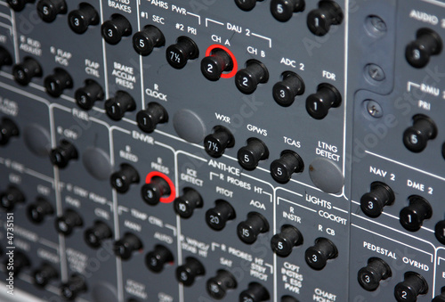 Aircraft circuit breakers