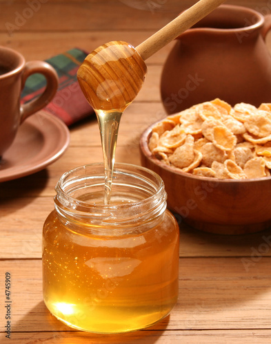 Healthy breakfast with honey