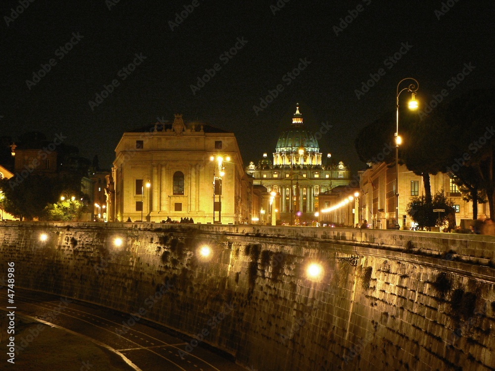 Fototapeta premium Saint Peter´s Cathedral in the night
