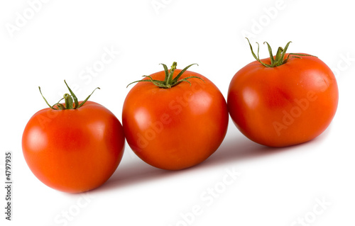 three red tomtoes