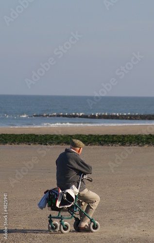 Senior am Meer