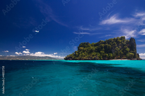 Ocean View of paradise island © Tommy Schultz