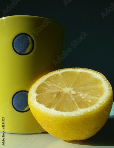 Lemon & cup