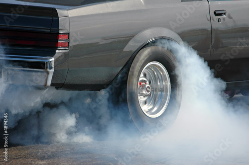 Smoking tire  1