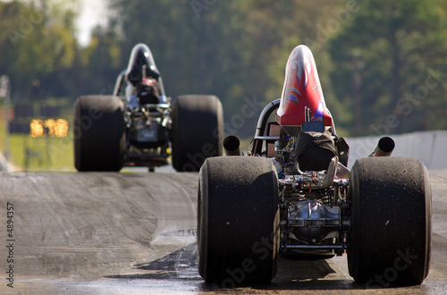 Dragster "conga" line