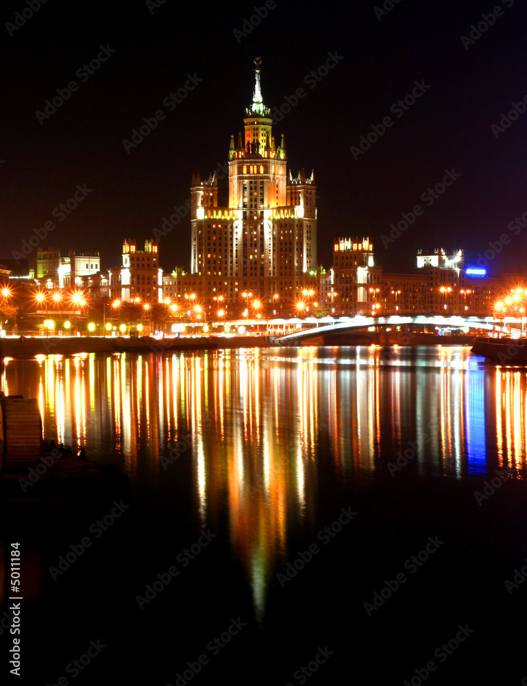 Obraz premium Moscow at night