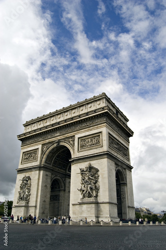 Arc de Triomphe in Paris. France © Steeve ROCHE