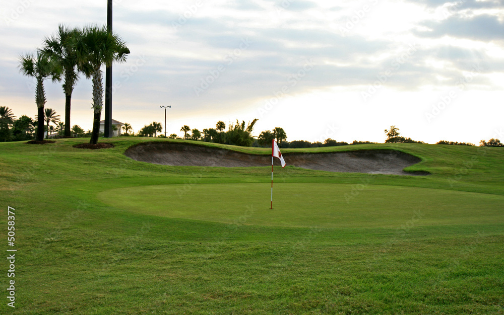 Obraz premium A golf course resort