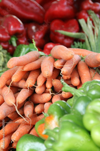 étalage de légumes au marché