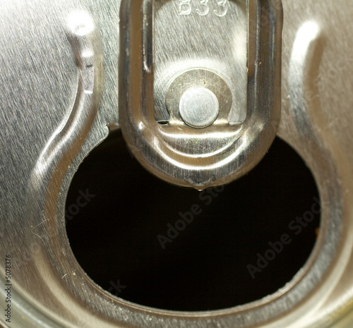 Dosenöffnung