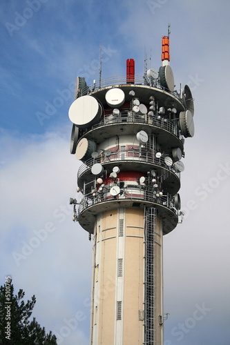 Torreta de radiocomunicación photo