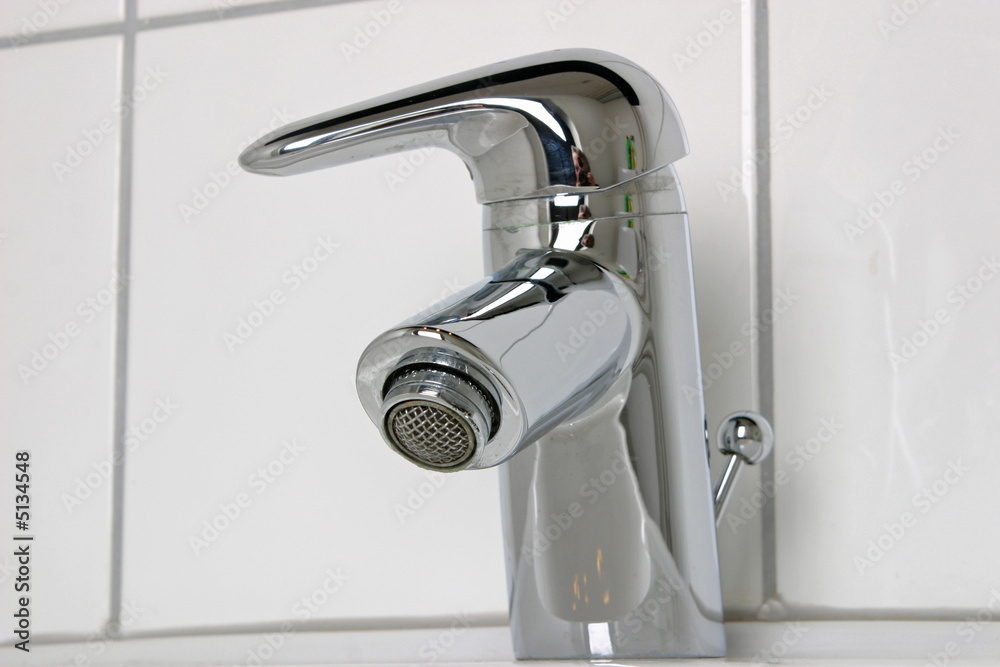 Wasserhahn Wasserhahn