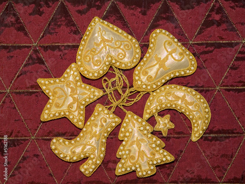 Wallpaper Mural Christmas-tree decorations   2 Torontodigital.ca