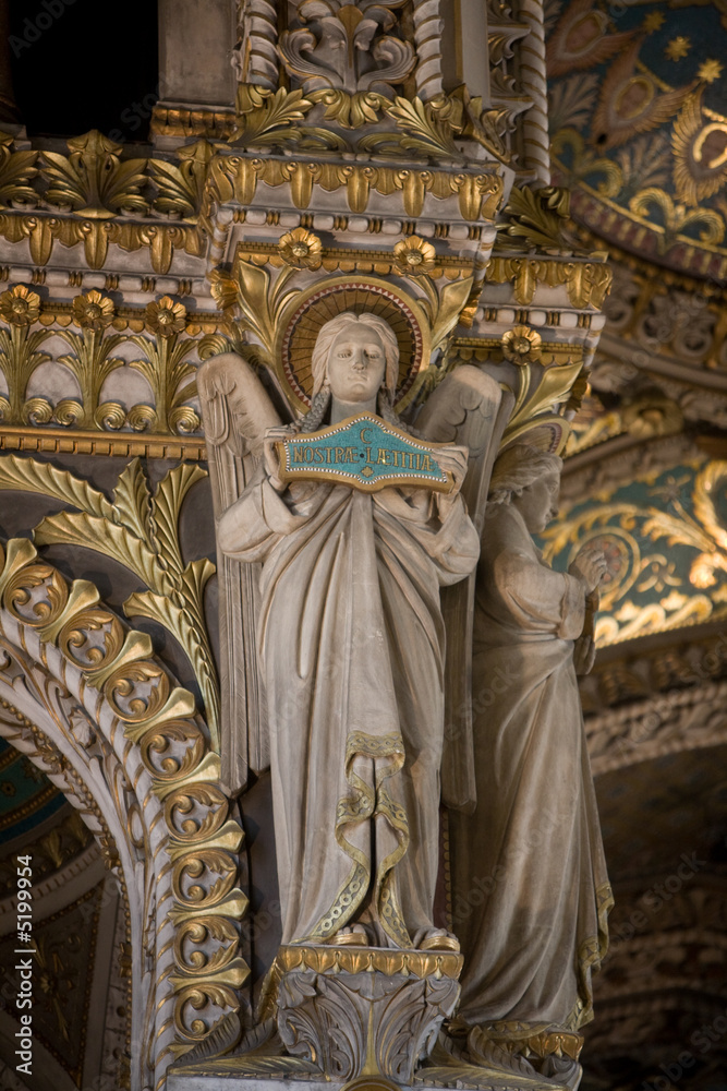 statue ange fourviere