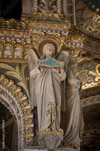 statue ange fourviere