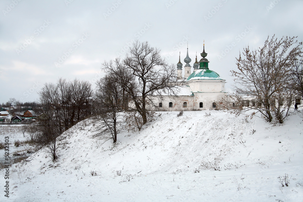 One of the many churches the city of Suzdal