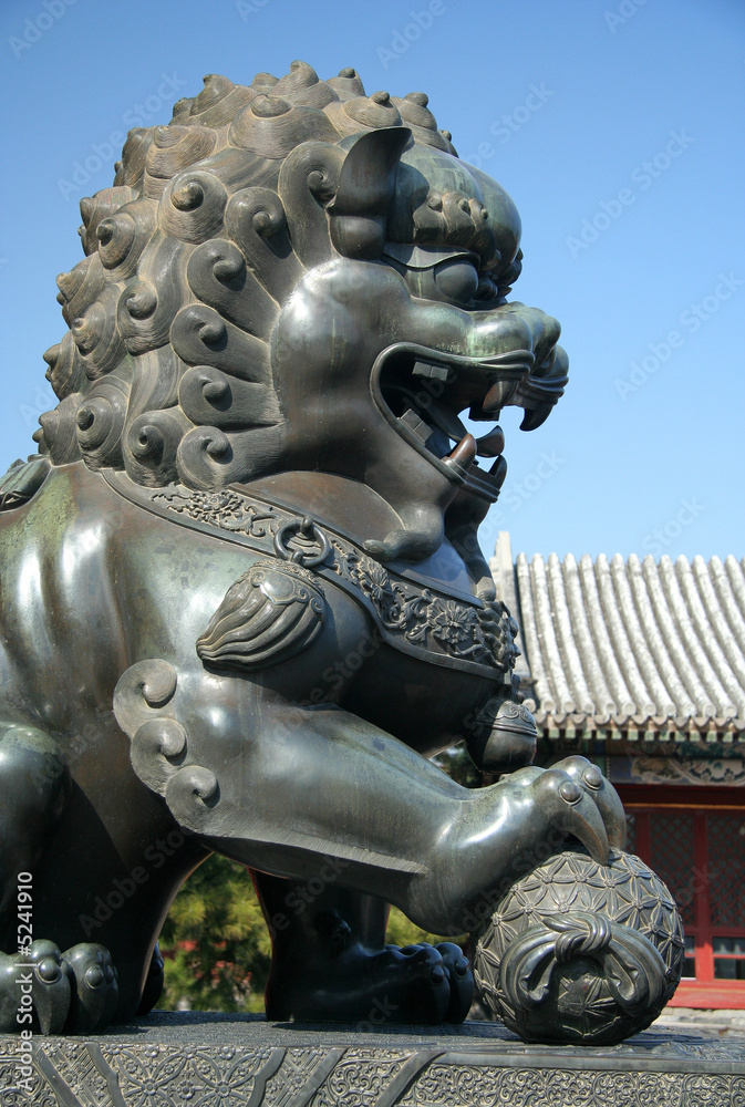 Bronze lion