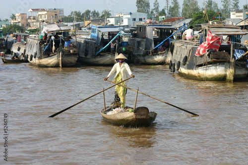 Barque sur le Mekong Marché flottant