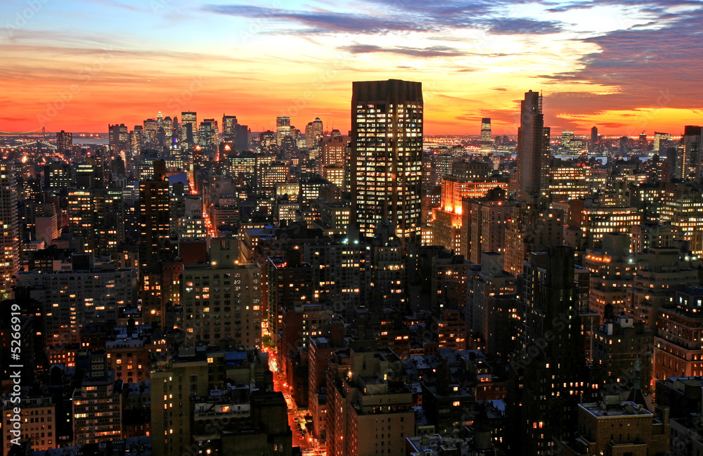 Obraz premium New York City midtown skyline at dark