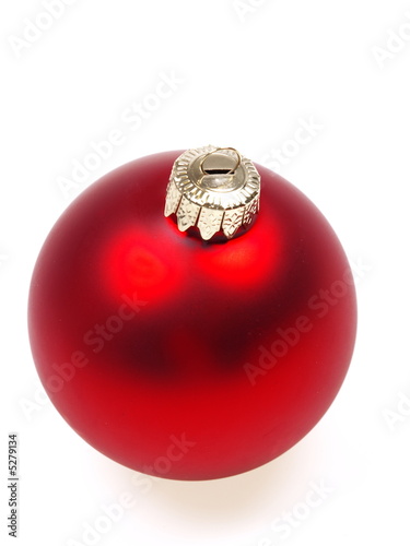 rote christbaum kugel