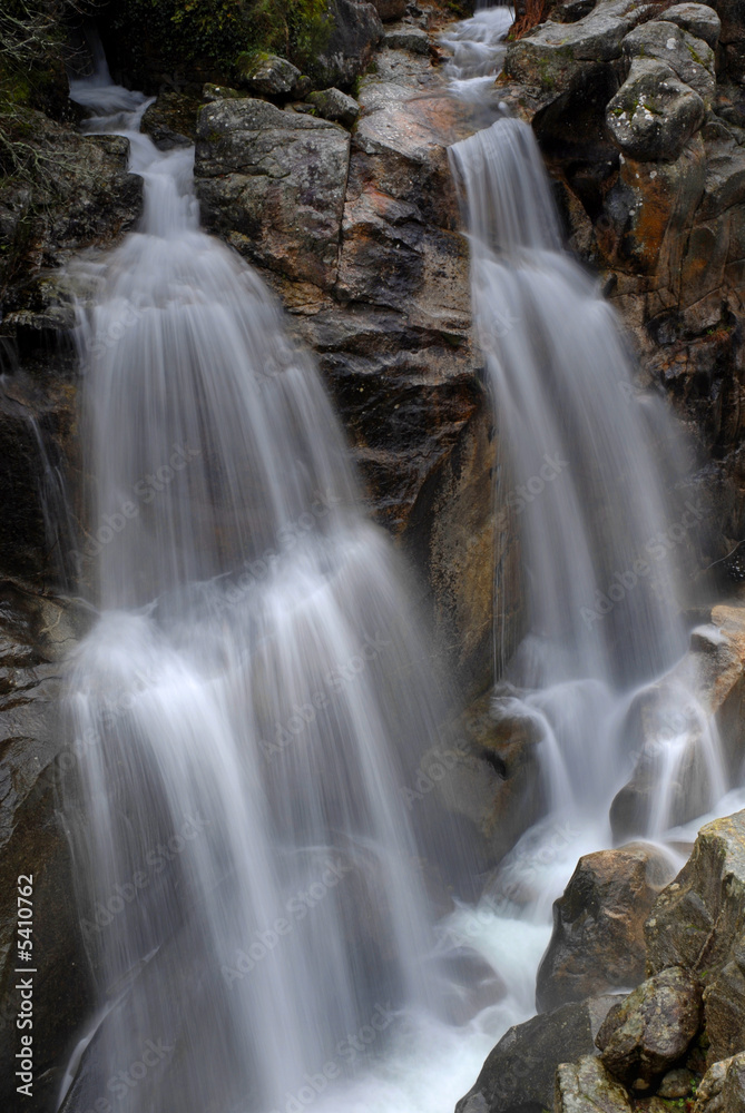 Fototapeta premium river waterfall in the portuguese national park