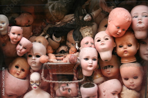 Juguetes rotos