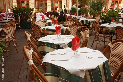 Outdoor restaurant 