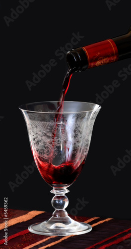 Bordeaux wine and the glass