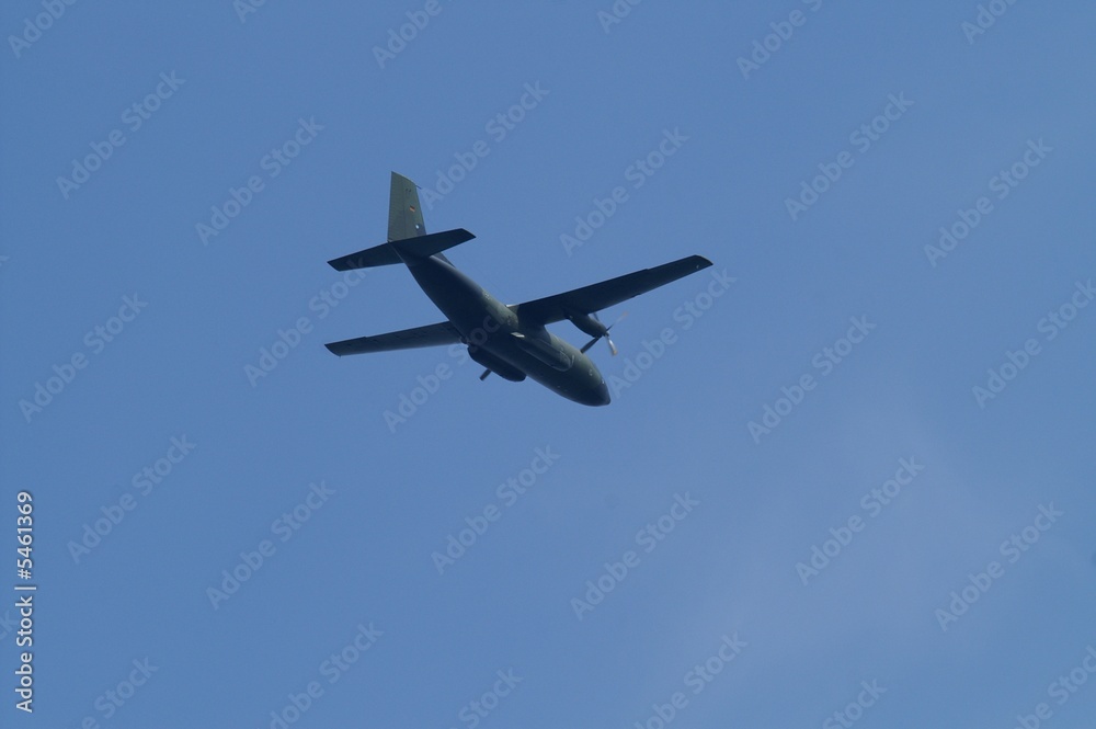 Transportflugzeug Transportflugzeug