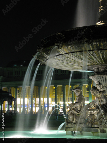 Brunnen auf dem Stuttgarter Schlossplatz