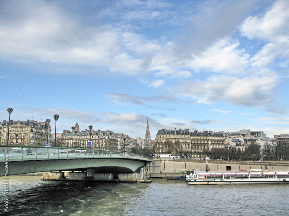 Pont et quais de la Seine, Paris
