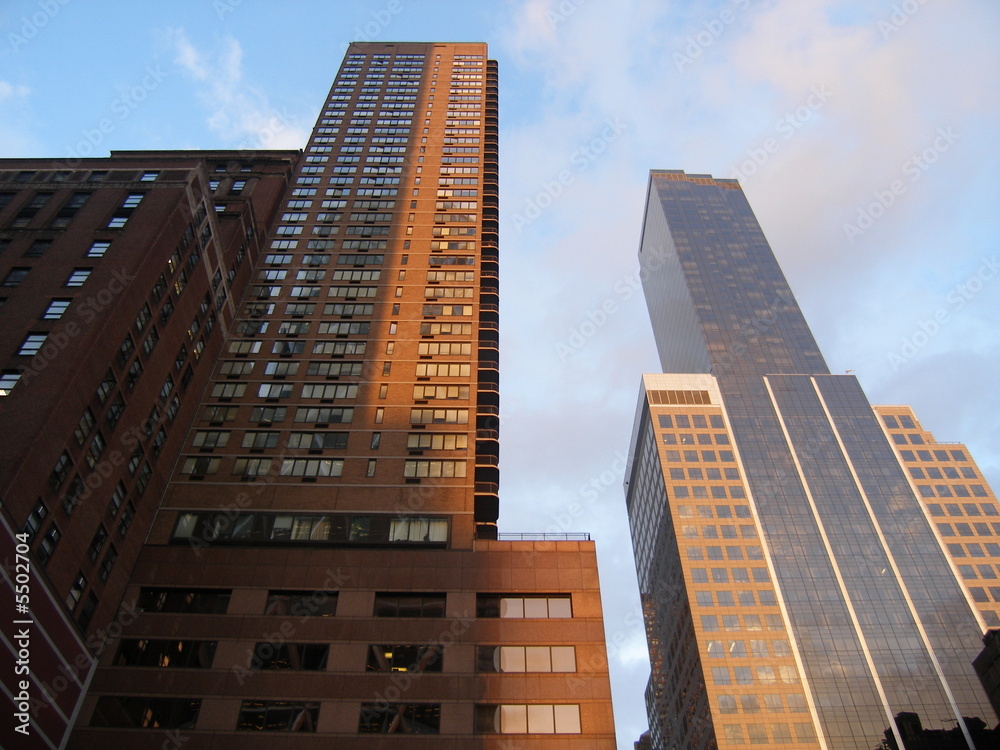 Fototapeta premium Wolkenkratzer in manhattan new york usa