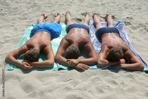 Die drei gebräunten Jungs photo