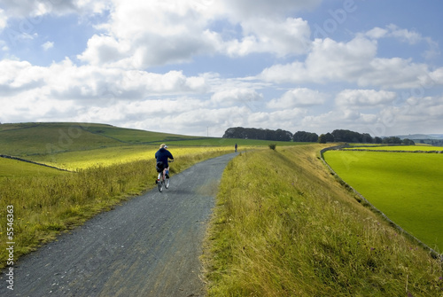 Cyclists on the Tissington trail cycleway 