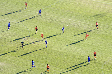 Papier peint photo Football Rencontre de football passionnée  © Olivier-Tuffé