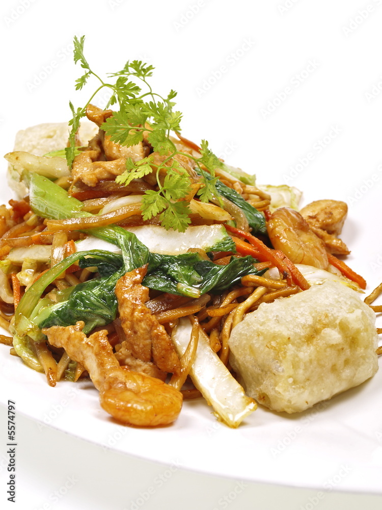 cinesisches hühnchen mit tofu und nudeln cinesisches hühnchen mit tofu und nudeln