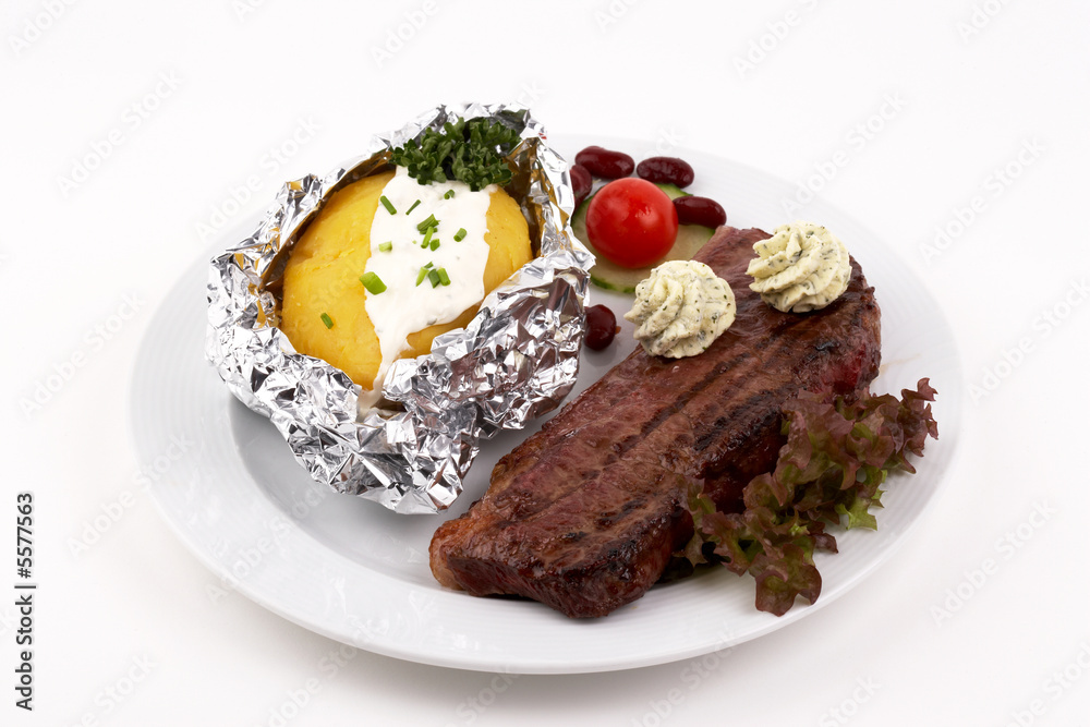 Steak mit Folienkartoffel Steak mit Folienkartoffel