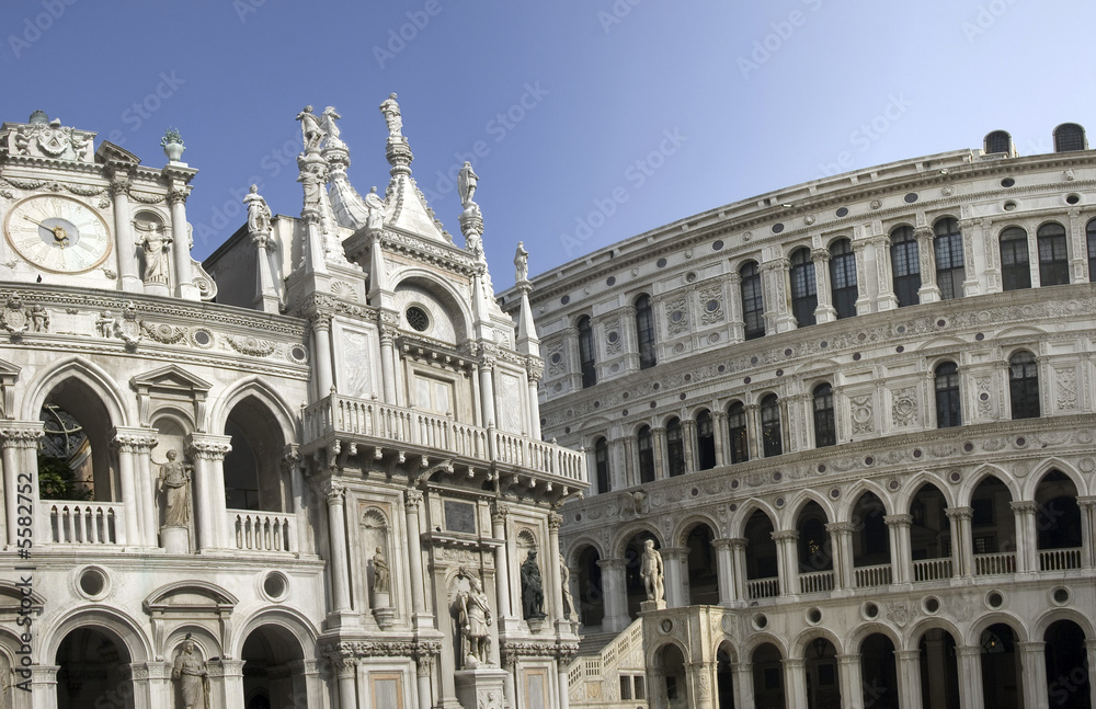 Façade intérieure du palais des Doges - Venise