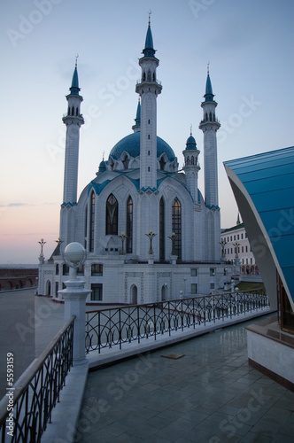 kul scharif moschee in kazan am abend