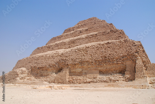 Piramide a gradoni