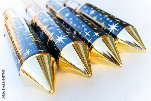 4 diagonal new fireworks rockets with golden top 