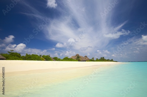 Fototapeta Naklejka Na Ścianę i Meble -  Tropical beach in the Indian Ocean, Maldives