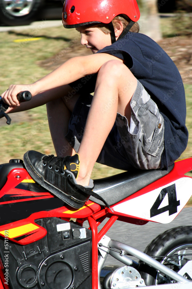 Naklejka premium hot dogging on dirt bike