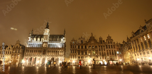 scnenes of brussels belgium by night grand place lights