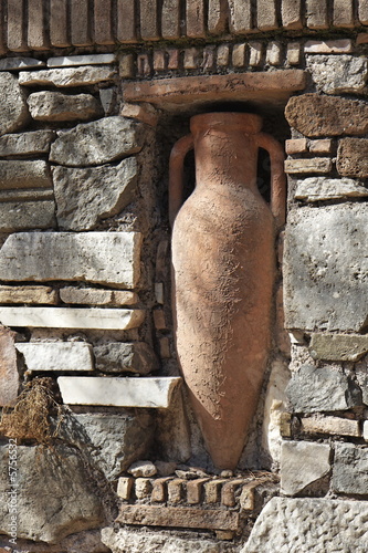 Amphore - Via Appia antica, Rome Italie