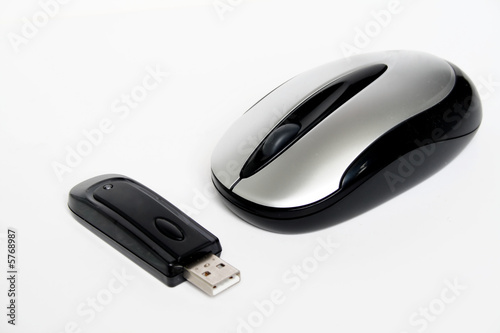 Wireless computer mouse and usb
