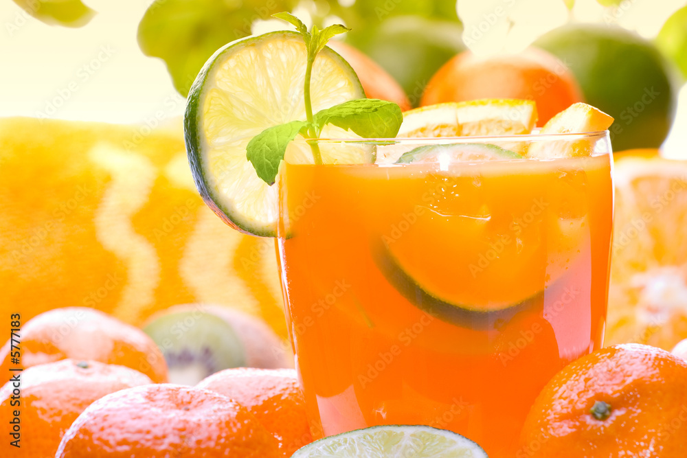 Fresh citrus drink (margarita, tequila sunrise etc) or juice - obrazy, fototapety, plakaty 