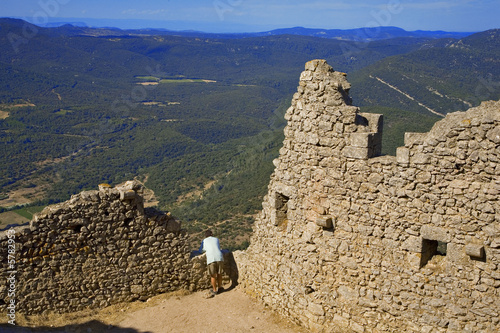 roussillon : chateau cathare de puilaurens photo