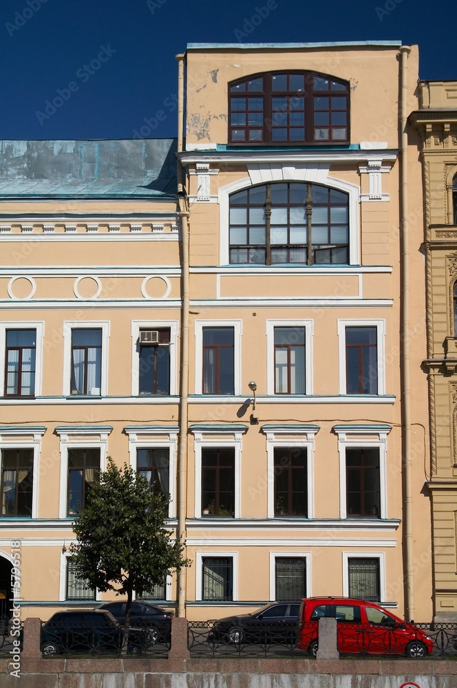 Naklejka premium wall with windows